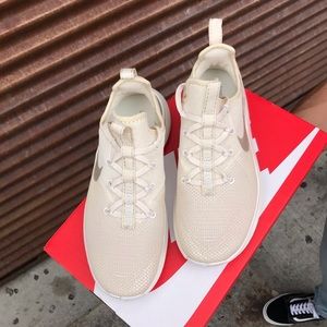 nike free tr8 champagne